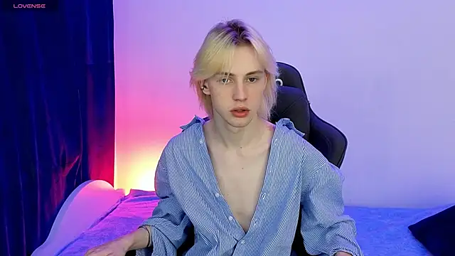 lucidangelok1 online show from 04/09/26, 08:31