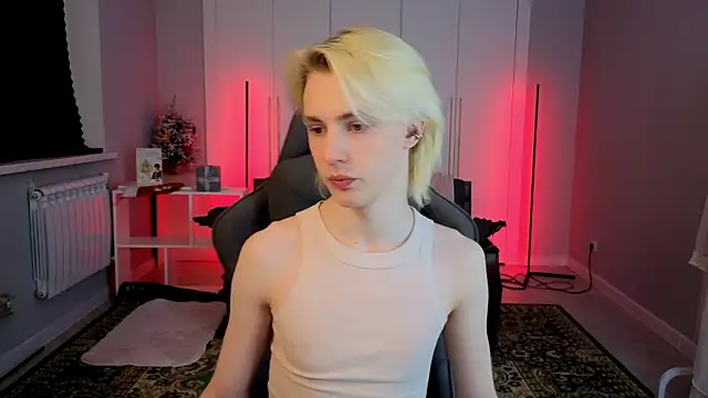 lucidangelok1 online show from 03/13/26, 02:11