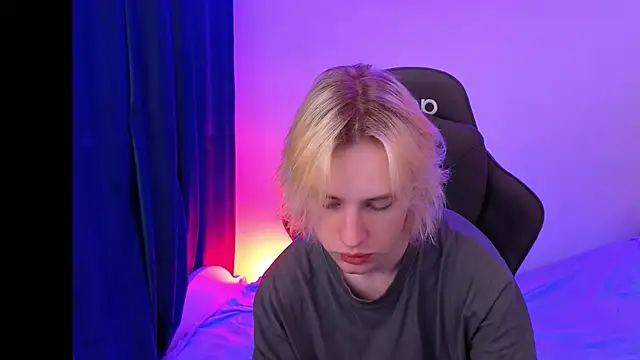 lucidangelok1 online show from 04/08/26, 07:10