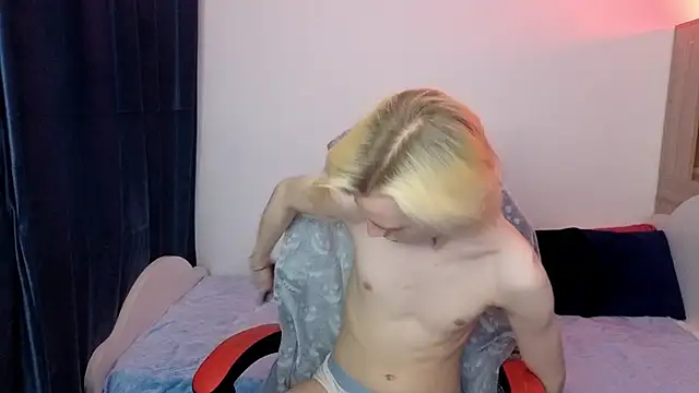 lucidangelok1 online show from 03/28/26, 07:09