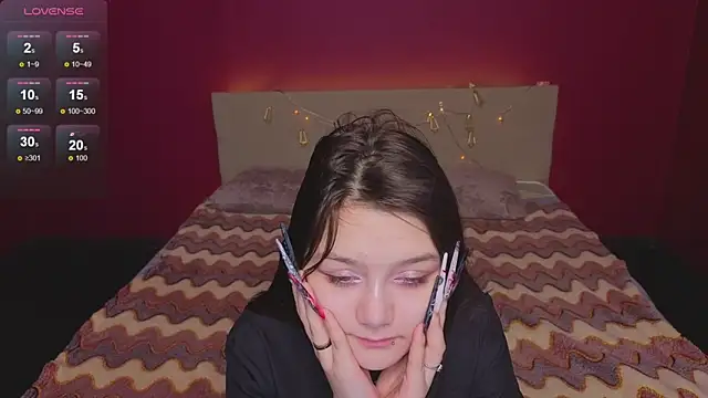 xxxnaughtyfoxyxxx online show from 04/07/26, 09:33