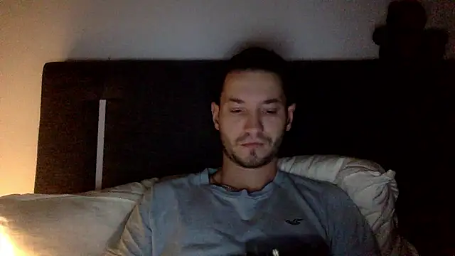 batschi0512 online show from 01/13/26, 03:43