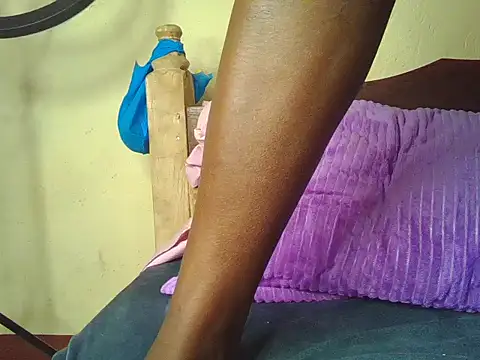 Mynie90006 online show from 01/09/26, 06:20