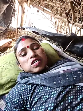 lodhi8080 online show from 02/15/26, 06:14