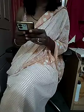 Meena Meenakshi online show from 03/08/26, 04:38