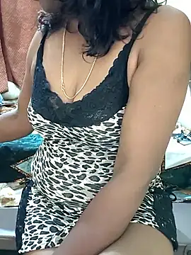 Meena Meenakshi online show from 03/05/26, 05:59