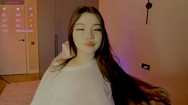 Snapshot of Aiko_mainee chatting on 02/18/26, 03:15 Aiko mainee online show from 02/18/26, 03:15