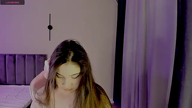 Snapshot of Aiko_mainee chatting on 02/01/26, 01:42 Aiko mainee online show from 02/01/26, 01:42