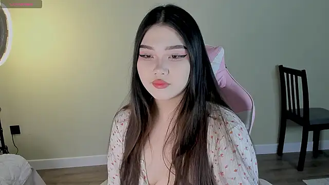 Snapshot of Aiko_mainee chatting on 01/19/26, 03:21 Aiko mainee online show from 01/19/26, 03:21