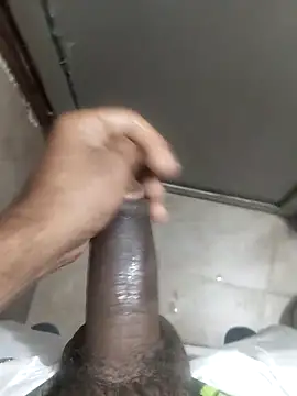 Snapshot of 8inchhere chatting on 02/06/26, 04:47 8inchhere online show from 02/06/26, 04:47