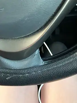 Snapshot of pon05240 chatting on 04/11/26, 08:34 pon05240 online show from 04/11/26, 08:34