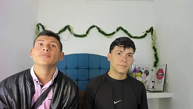 CoupleFire  online show from 01/05/26, 06:11