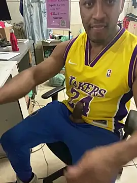 Snapshot of Betobob chatting on 02/10/26, 11:37 Betobob online show from 02/10/26, 11:37