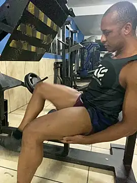 Snapshot of Betobob chatting on 02/12/26, 01:05 Betobob online show from 02/12/26, 01:05