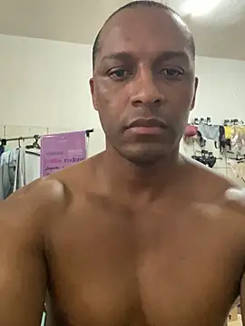 Snapshot of Betobob chatting on 02/13/26, 11:27 Betobob online show from 02/13/26, 11:27