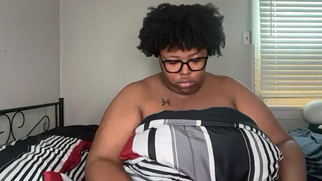 Chocolatebunnyxx96 online show from 04/26/26, 02:03