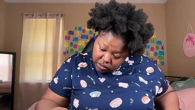 Chocolatebunnyxx96 online show from 06/19/26, 06:36