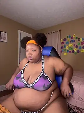 Chocolatebunnyxx96 online show from 06/04/26, 04:39