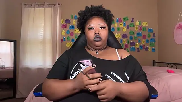 Chocolatebunnyxx96 online show from 06/24/26, 05:55