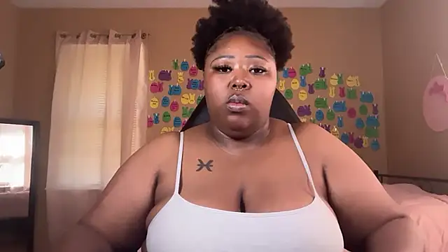 Chocolatebunnyxx96 online show from 06/16/26, 03:23