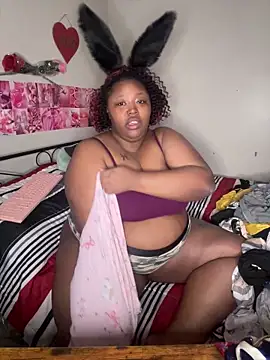 Chocolatebunnyxx96 online show from 03/03/26, 12:50