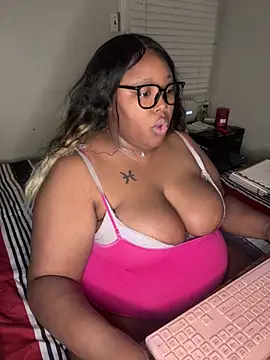 Chocolatebunnyxx96 online show from 03/23/26, 04:12