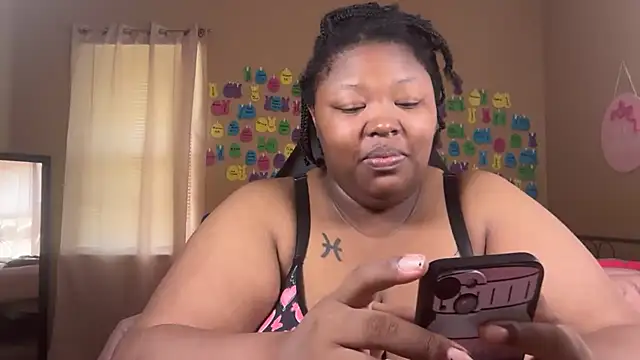 Chocolatebunnyxx96 online show from 07/04/26, 04:11