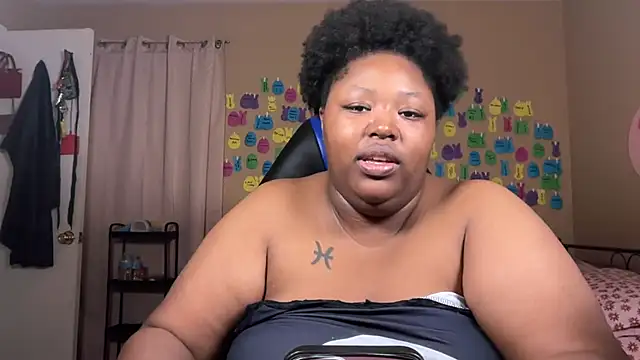 Chocolatebunnyxx96 online show from 07/14/26, 02:05