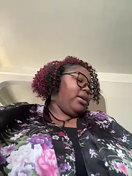 Chocolatebunnyxx96 online show from 02/25/26, 06:08