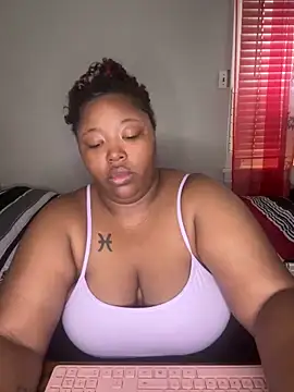 Chocolatebunnyxx96 online show from 03/05/26, 06:37