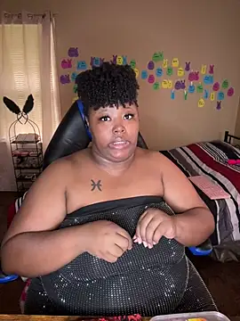 Chocolatebunnyxx96 online show from 05/16/26, 04:06
