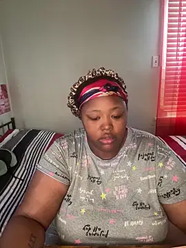 Chocolatebunnyxx96 online show from 02/24/26, 05:58