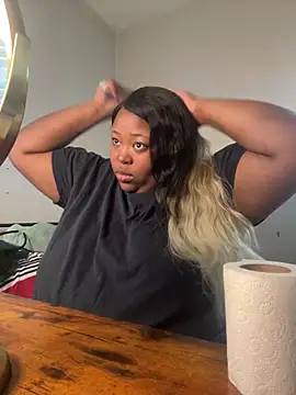 Chocolatebunnyxx96 online show from 03/18/26, 05:14