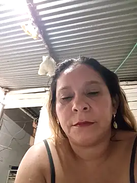 Snapshot of chiquitahot_ chatting on 04/08/26, 12:06 chiquitahot online show from 04/08/26, 12:06