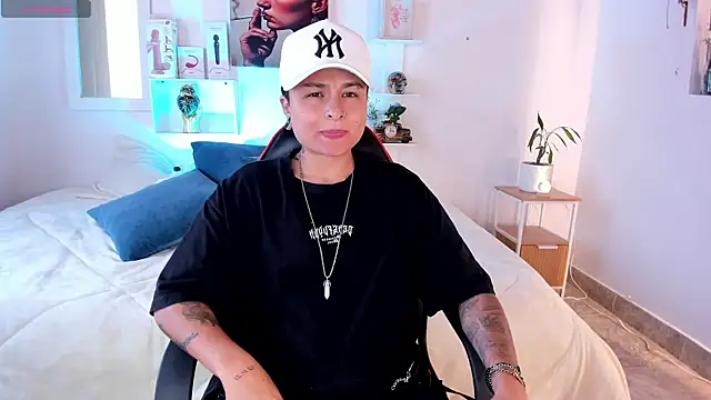 Zury Ramirez online show from 03/14/26, 07:20