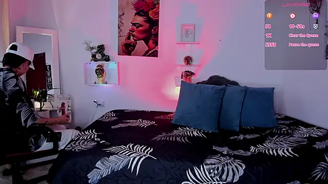 Zury Ramirez online show from 02/16/26, 08:18