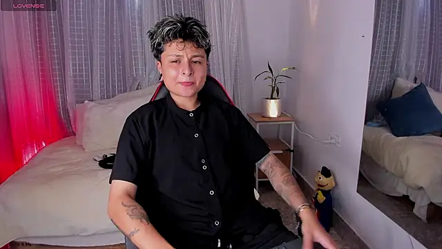 Zury Ramirez online show from 03/27/26, 10:43