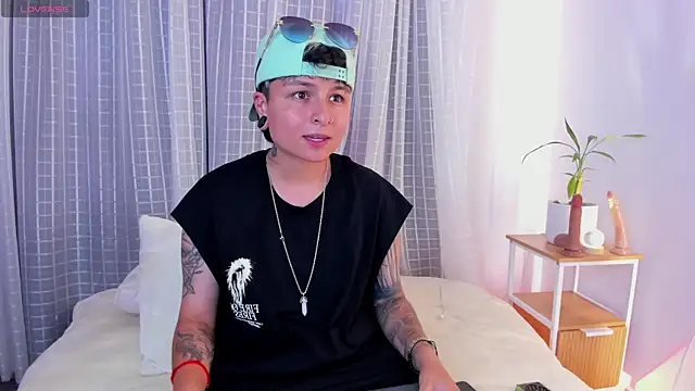 Zury Ramirez online show from 04/16/26, 10:12