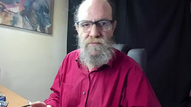 Snapshot of Uncle_Hottie chatting on 02/08/26, 04:05 Uncle Hottie online show from 02/08/26, 04:05