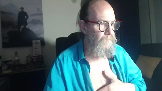 Snapshot of Uncle_Hottie chatting on 07/09/26, 03:51 Uncle Hottie online show from 07/09/26, 03:51