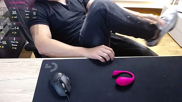 sensualman90 online show from 05/18/26, 03:17
