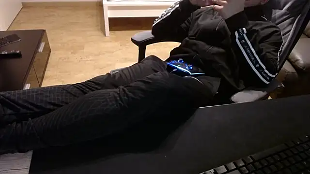 sensualman90 online show from 01/11/26, 10:11