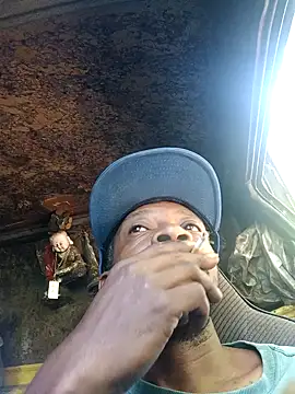 Snapshot of Negaomalinha1 chatting on 03/25/26, 12:59 Negaomalinha1 online show from 03/25/26, 12:59