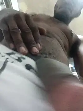 Snapshot of Negaomalinha1 chatting on 03/29/26, 11:28 Negaomalinha1 online show from 03/29/26, 11:28