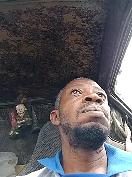 Snapshot of Negaomalinha1 chatting on 04/10/26, 03:19 Negaomalinha1 online show from 04/10/26, 03:19