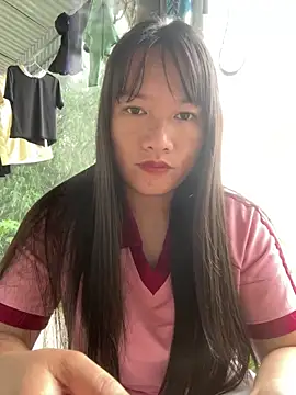Snapshot of Suni-ii chatting on 04/27/26, 12:19 Suni-ii online show from 04/27/26, 12:19