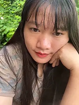 Snapshot of Suni-ii chatting on 04/20/26, 12:46 Suni-ii online show from 04/20/26, 12:46