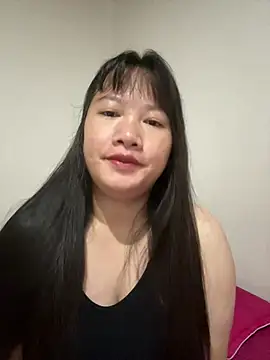 Snapshot of Suni-ii chatting on 05/19/26, 10:17 Suni-ii online show from 05/19/26, 10:17