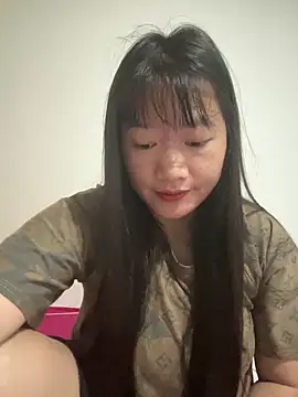 Snapshot of Suni-ii chatting on 05/23/26, 11:15 Suni-ii online show from 05/23/26, 11:15