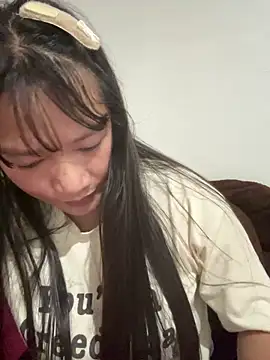 Snapshot of Suni-ii chatting on 04/20/26, 12:52 Suni-ii online show from 04/20/26, 12:52